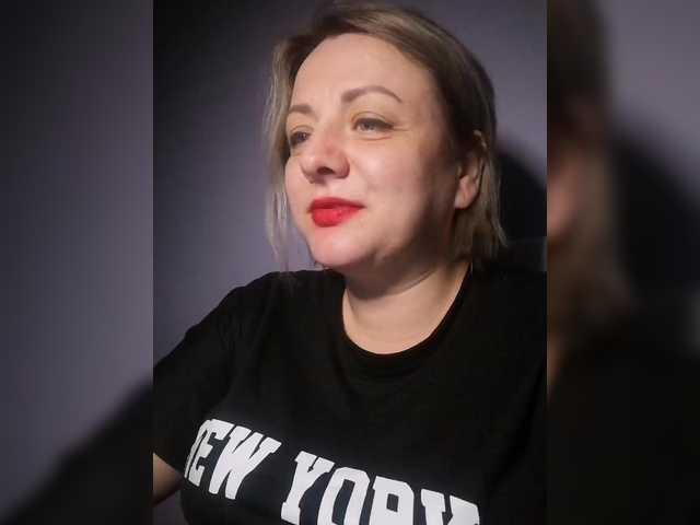 Sexymissex's BongaCams show and profile