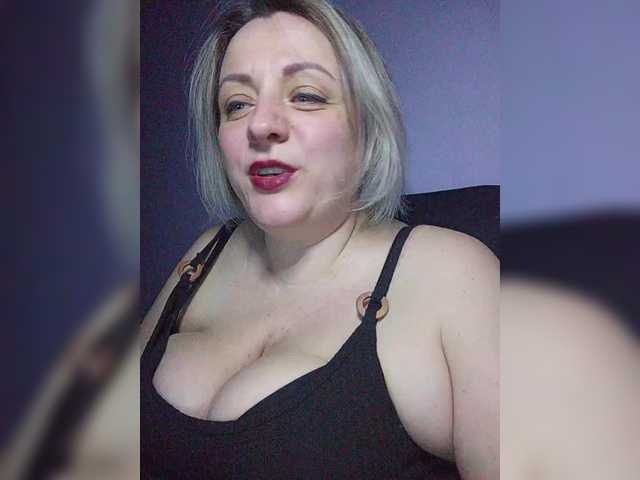 Sexymissex's BongaCams show and profile