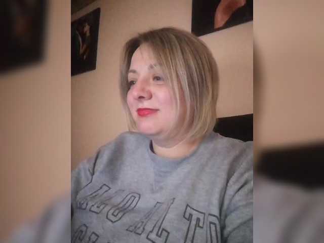 Sexymissex's BongaCams show and profile