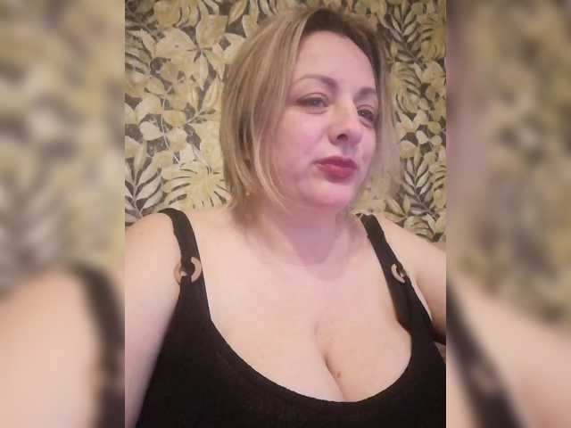 Sexymissex's BongaCams show and profile