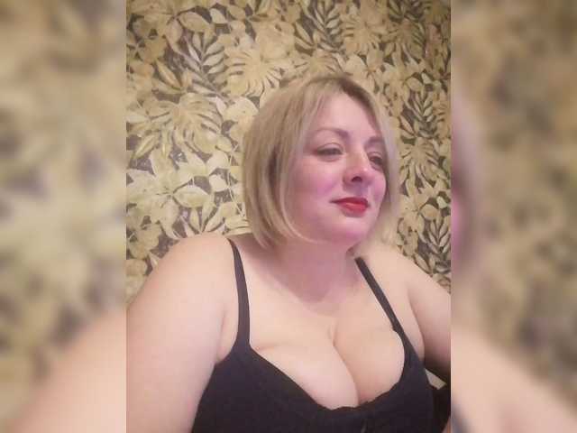Sexymissex's BongaCams show and profile