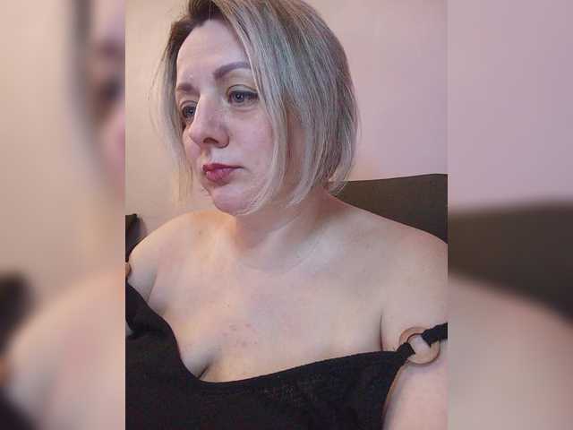 Sexymissex's BongaCams show and profile