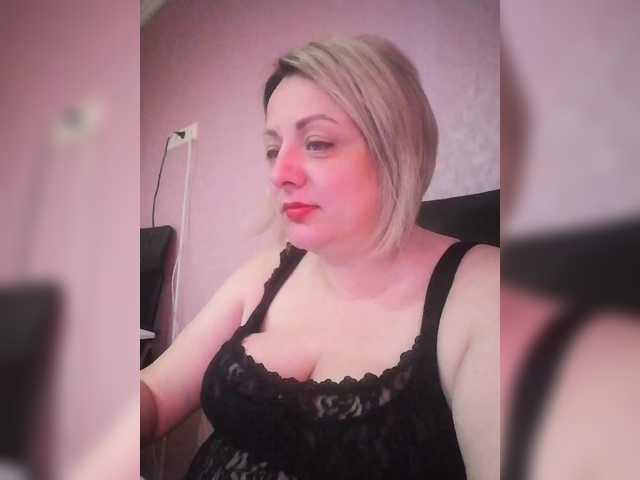 Sexymissex's BongaCams show and profile