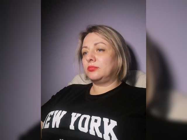 Sexymissex's BongaCams show and profile