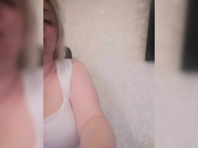 Sexymissex's BongaCams show and profile