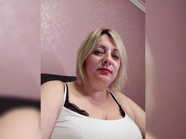 Sexymissex's BongaCams show and profile