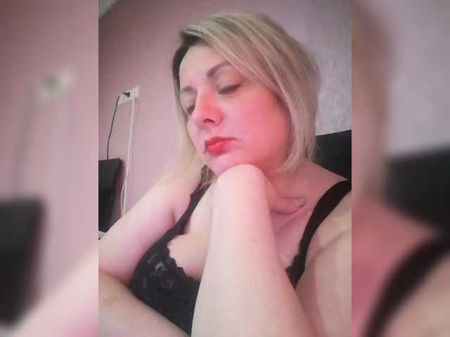 Sexymissex's BongaCams show and profile