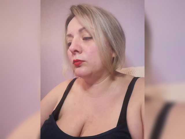 Sexymissex's BongaCams show and profile