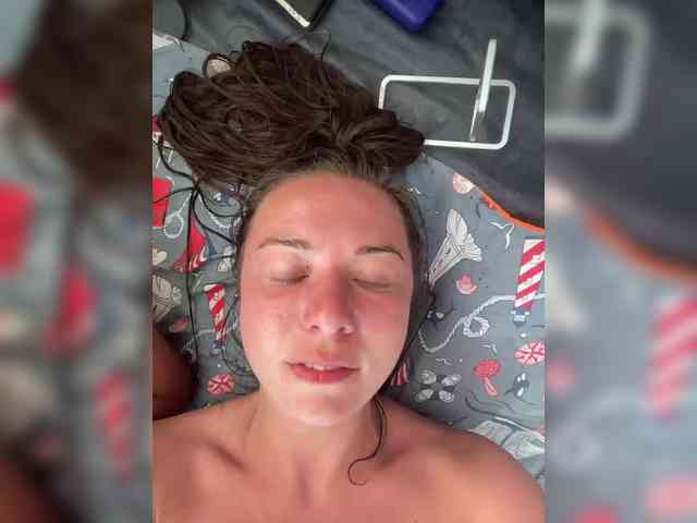 adult live sex webcam HelgaLeo