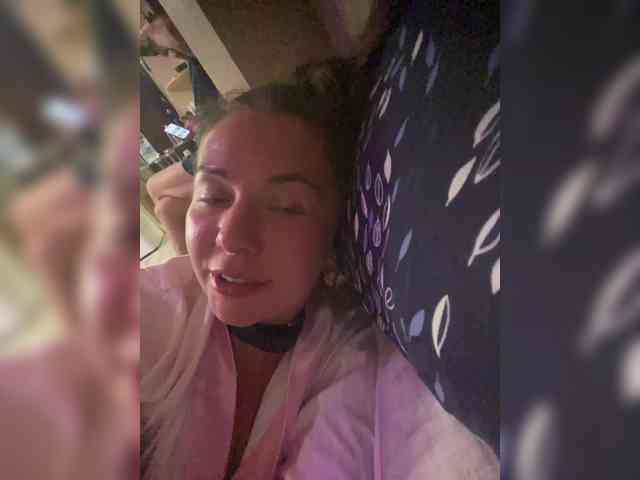 cam livesex HelgaLeo