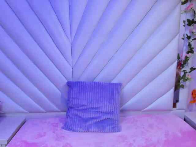 LunaBennett webcam