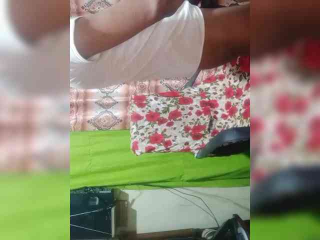 Maria-Tomi-XXX-Room webcam