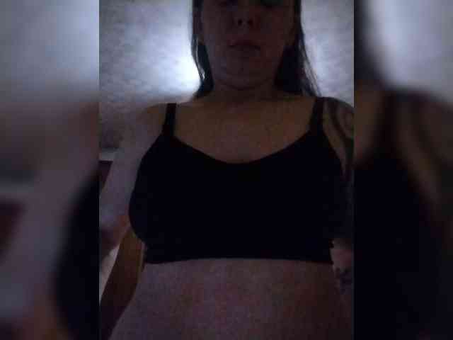 Lily6661 webcam