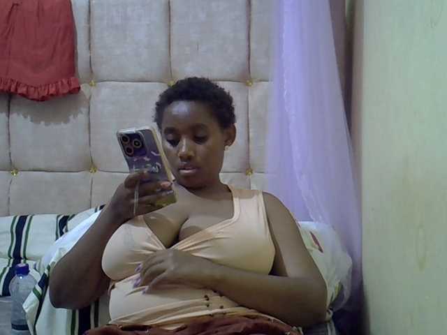 brownebony-'s BongaCams show and profile