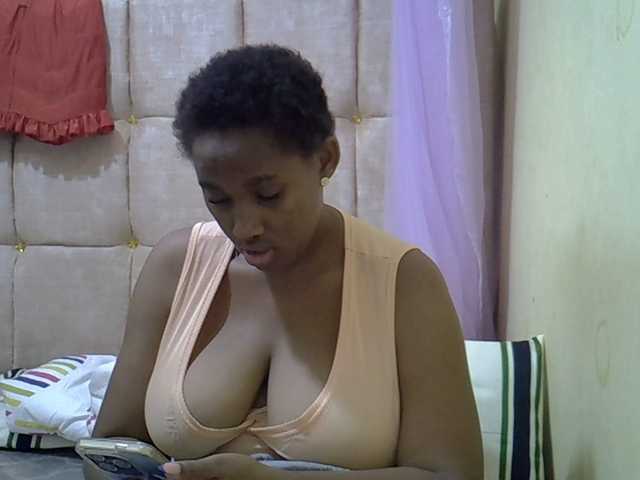 brownebony-'s BongaCams show and profile