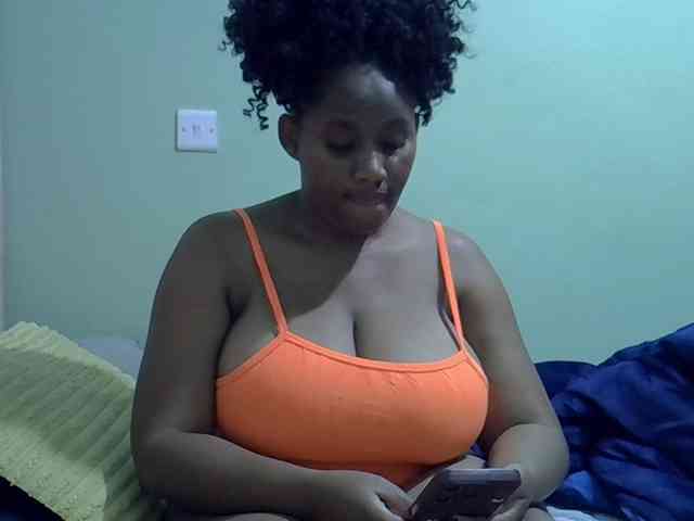 brownebony- webcam