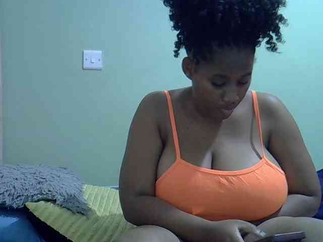 brownebony- webcam