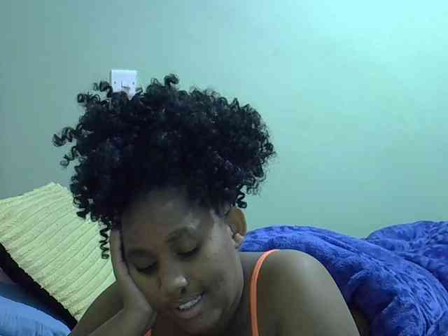 brownebony- webcam