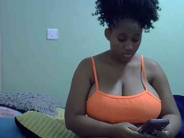 brownebony- webcam