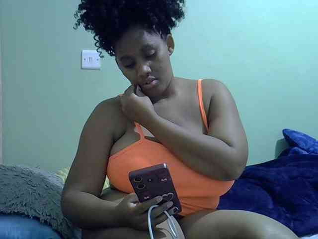 brownebony- webcam