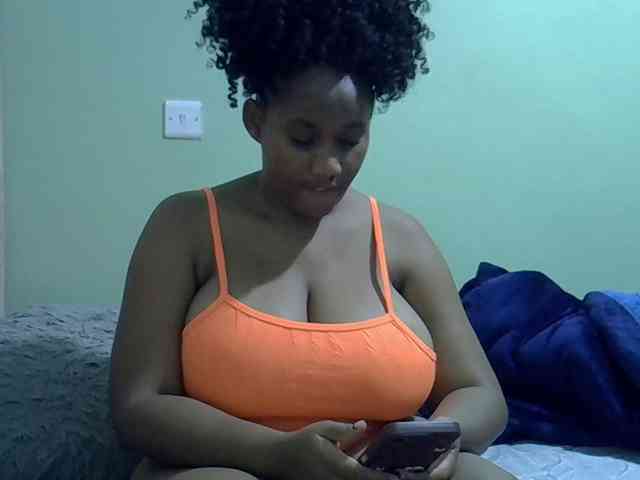 brownebony- webcam