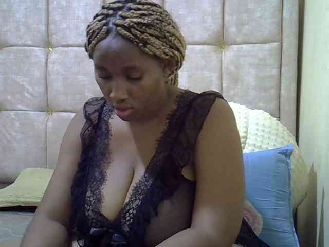 brownebony- webcam