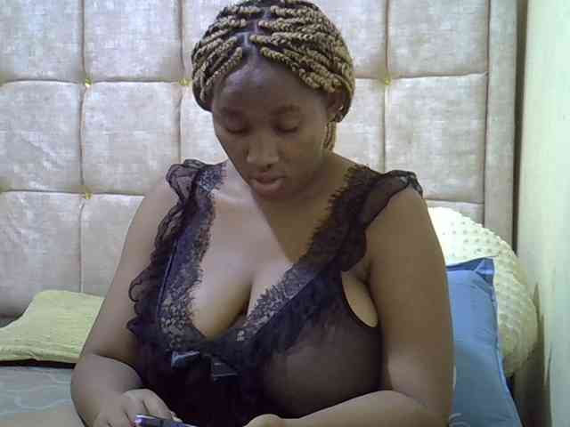 brownebony- webcam