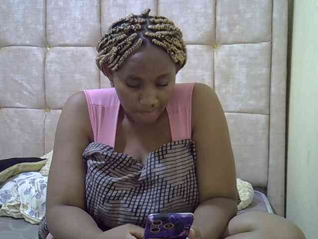 brownebony- webcam