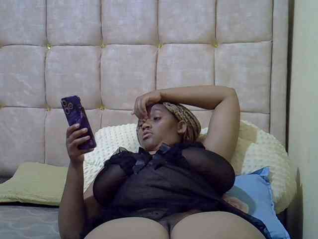 brownebony- webcam