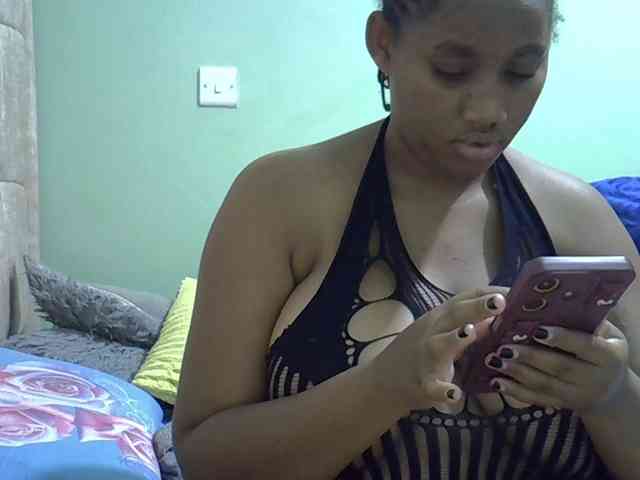 brownebony- webcam