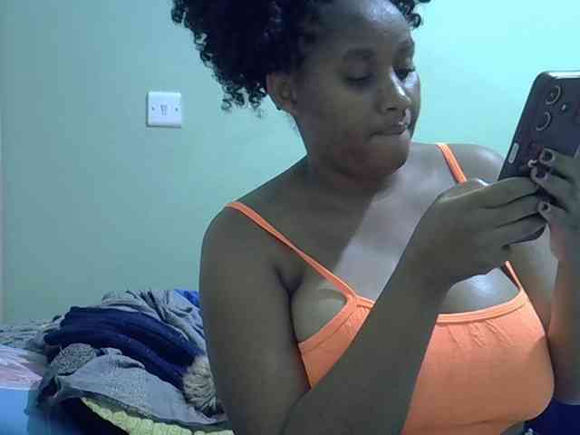 brownebony- webcam