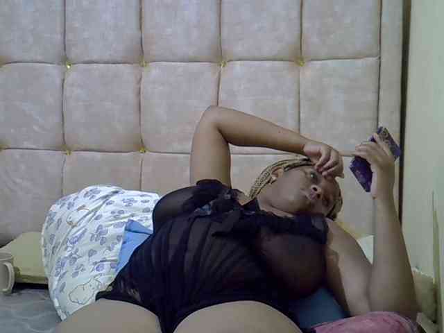 brownebony- webcam