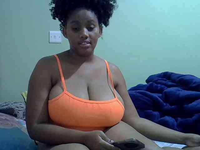 brownebony- webcam