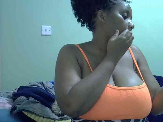 brownebony- webcam