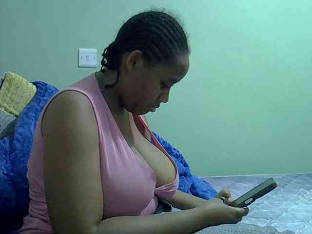 brownebony- webcam