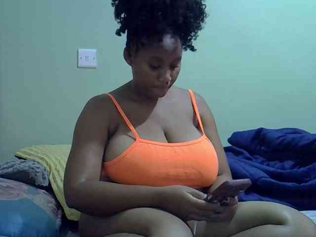brownebony- webcam