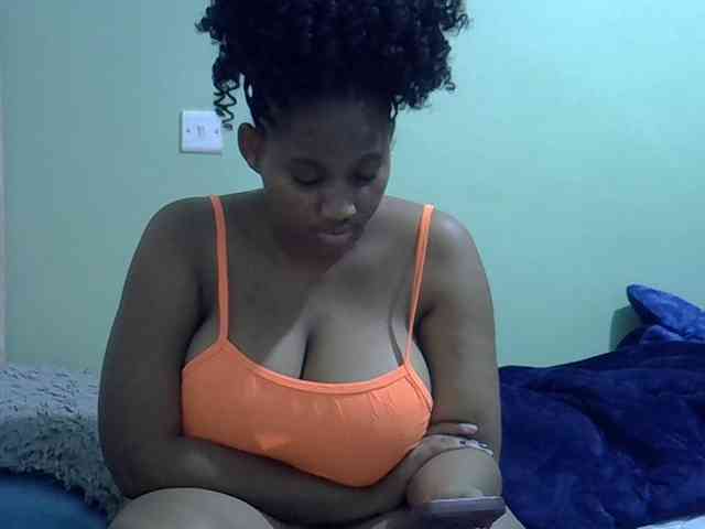 brownebony- webcam