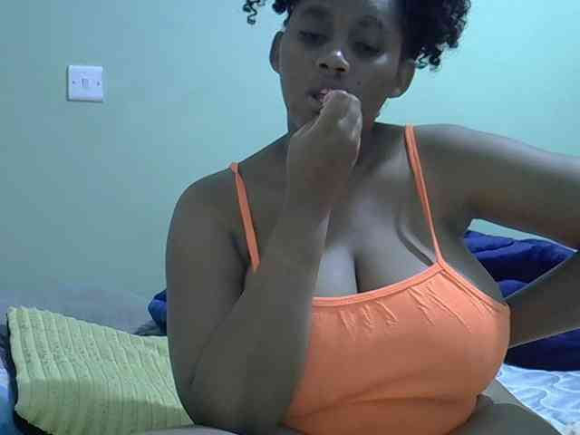 brownebony- webcam