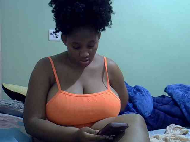 brownebony- webcam