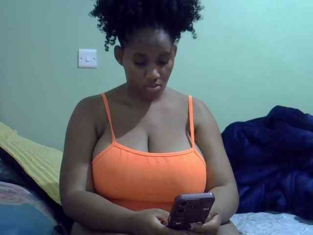 brownebony- webcam