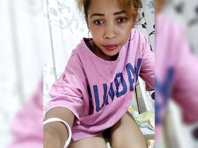 AngelHotxx's BongaCams show and profile