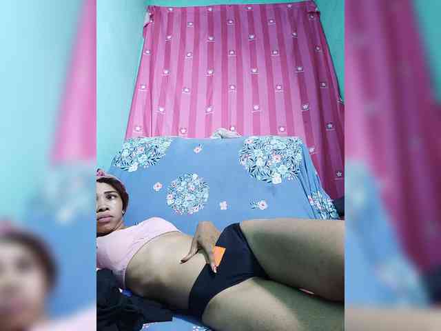 AngelHotxx webcam