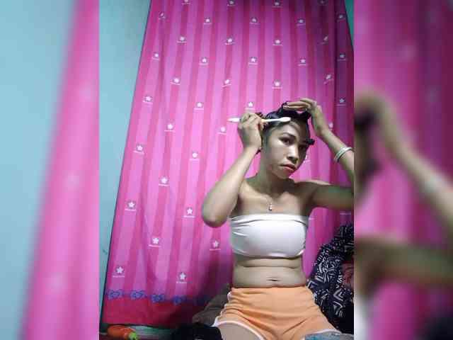 AngelHotxx webcam