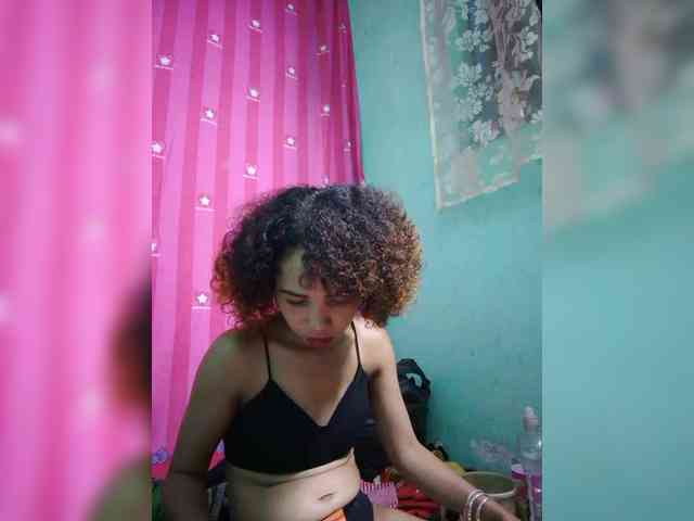 AngelHotxx webcam