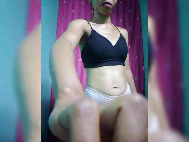 AngelHotxx webcam