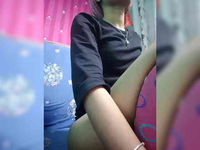 AngelHotxx webcam