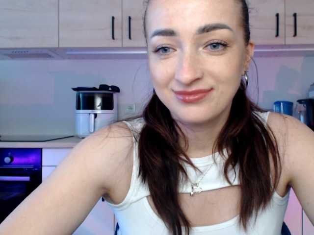 LorennePlay's BongaCams show and profile
