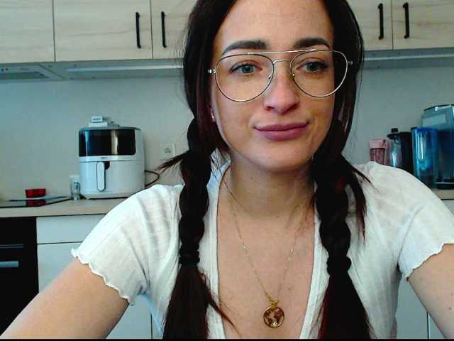 LorennePlay's BongaCams show and profile