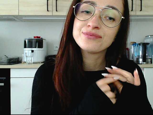 LorennePlay's BongaCams show and profile