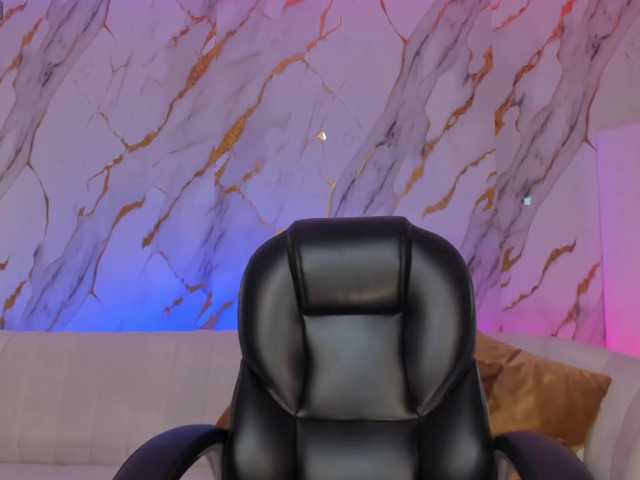 ChloePreston's BongaCams show and profile